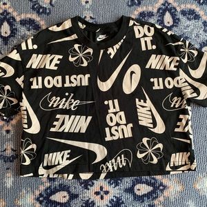 nike logo mania crop top